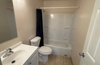 2019 Fairport Ave in Dayton, OH - Building Photo - Building Photo