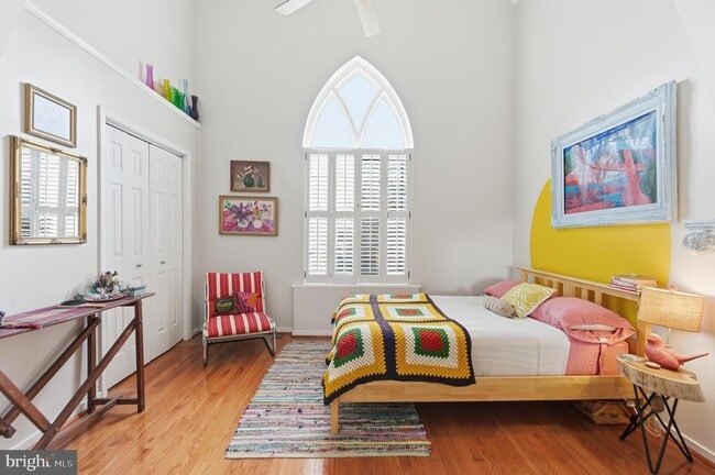 property at 122 W Henrietta St