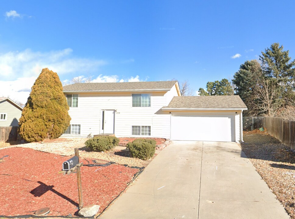 3028 S Jasper Way in Aurora, CO - Building Photo