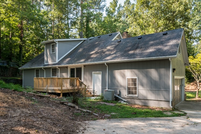 property at 4140 Gunnin Rd