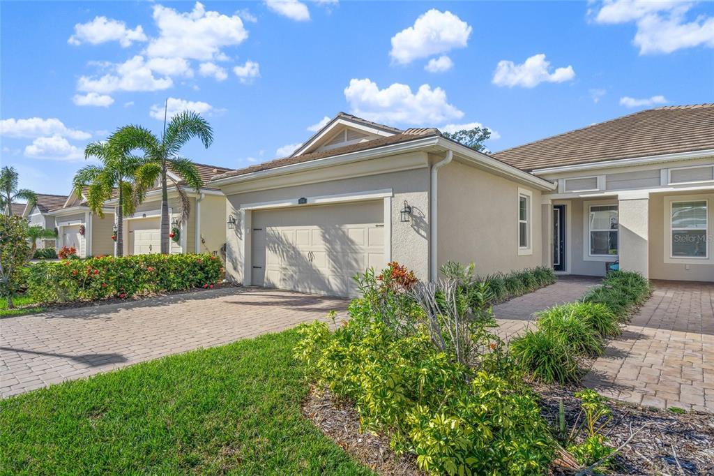 8681 Rain Song Rd in Sarasota, FL - Building Photo