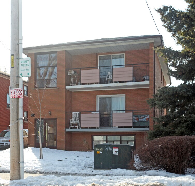 151 Hillside Ave in Toronto, ON - Building Photo