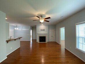 6981 Hanesbrook Cir in Clemmons, NC - Building Photo - Building Photo