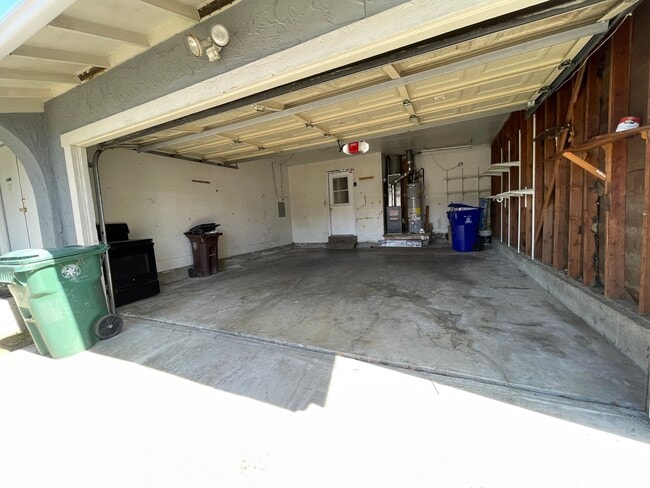 1271 Parkway Dr in Richmond, CA - Building Photo - Building Photo