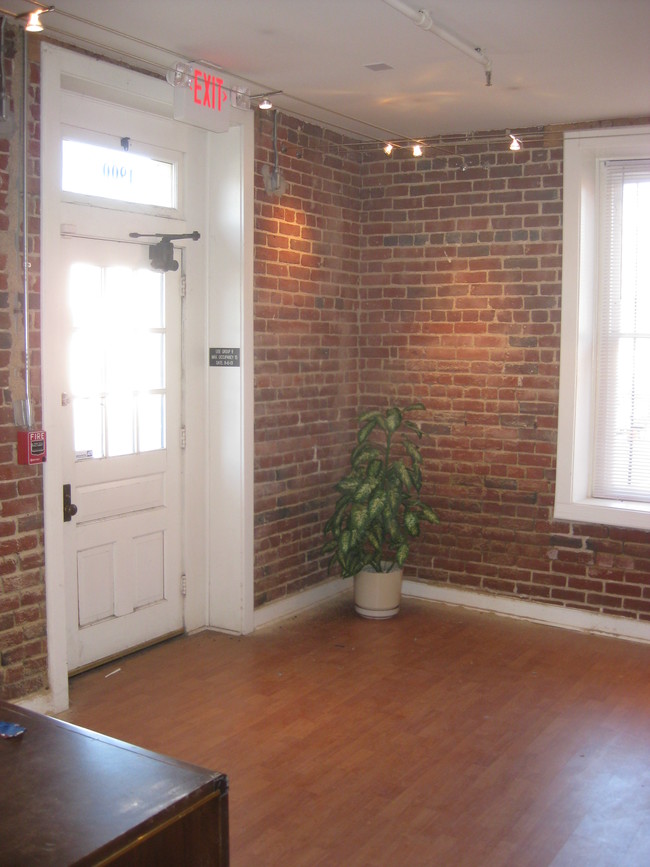 Shockoe Center in Richmond, VA - Building Photo - Lobby