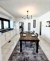 236 S Charles St in Wichita, KS - Building Photo