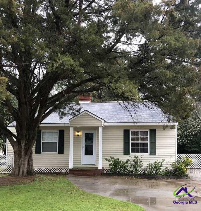 122 Tinker Blvd in Warner Robins, GA - Building Photo