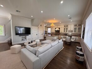 3703 Washington Rd in West Palm Beach, FL - Building Photo - Building Photo