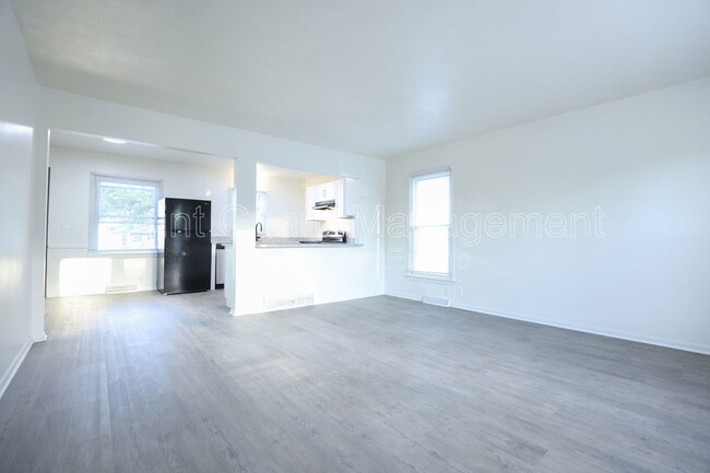 5917 Fort St in Omaha, NE - Foto de edificio - Building Photo