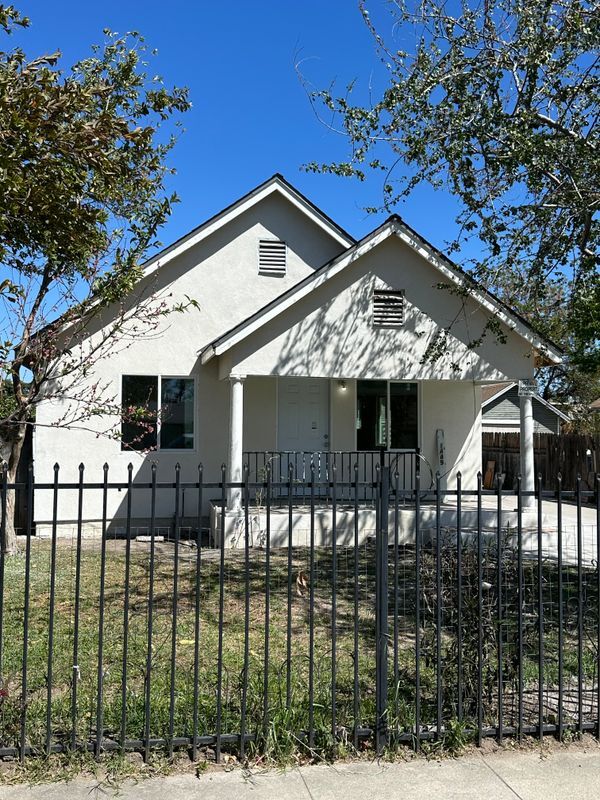1449 N Lugo Ave in San Bernardino, CA - Building Photo - Building Photo