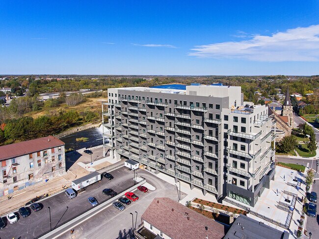 49 Queen St E in Cambridge, ON - Building Photo - Building Photo