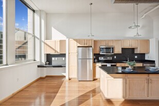 Boston Lofts in Milwaukee, WI - Building Photo