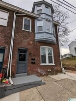136 S 8th St in Easton, PA - Building Photo
