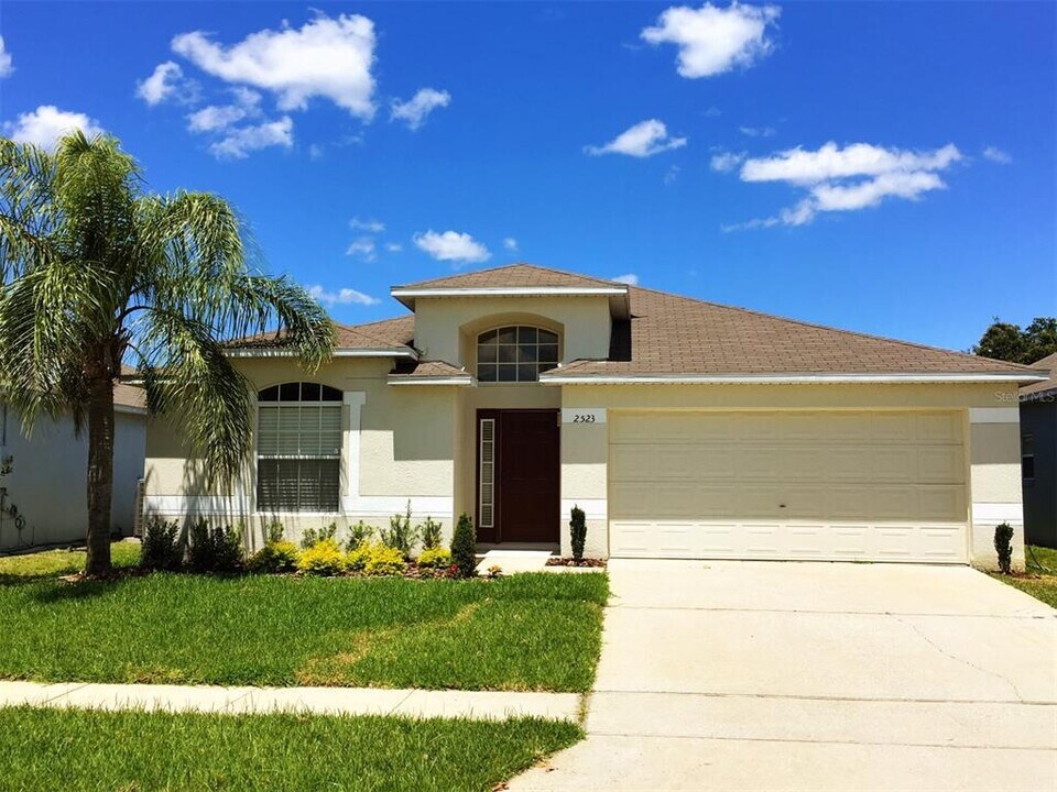 2523 Abacus Ct in Lake Mary, FL - Building Photo