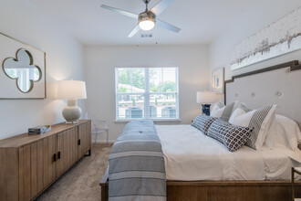 Retreat at Arden Farms in Arden, NC - Foto de edificio - Interior Photo