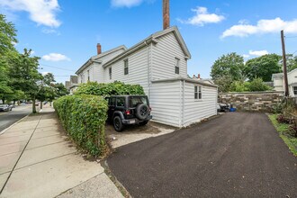 34 Page St, Unit 1 in Malden, MA - Building Photo - Building Photo