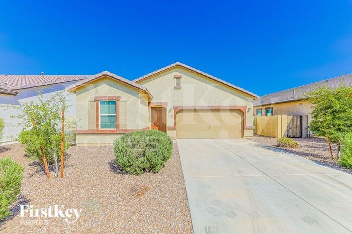 318 W Mammoth Cave Dr in Queen Creek, AZ - Building Photo