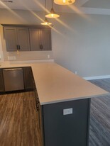 2325 13th St in Silvis, IL - Building Photo