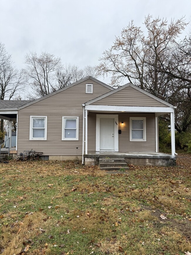 property at 3446 N Parker Ave