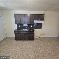 4904 N Smedley St in Philadelphia, PA - Building Photo