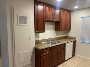 2 Central Ave in Lemon Grove, CA - Building Photo - Building Photo