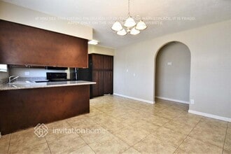4753 N 70th Ave in Phoenix, AZ - Foto de edificio - Building Photo