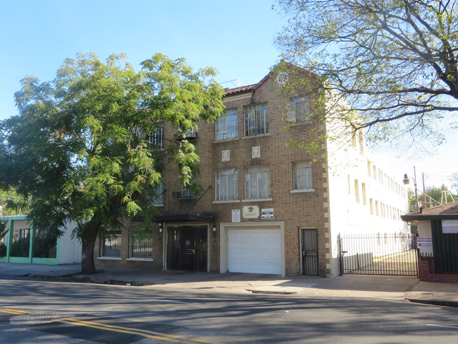 1440 N Hunter St in Stockton, CA - Foto de edificio - Primary Photo