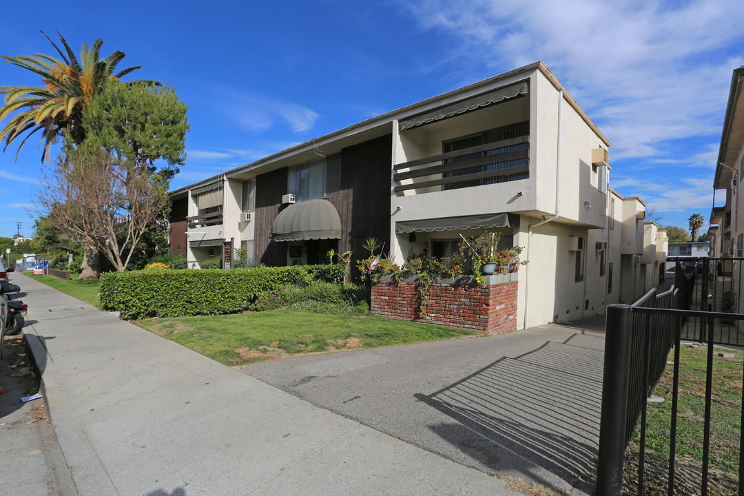 Corteen Place in North Hollywood, CA - Building Photo