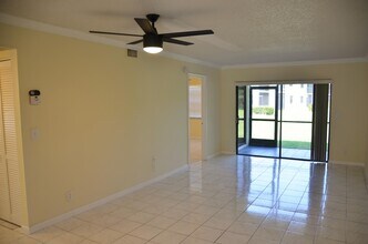 320 Norwood Terrace-Unit -N-113 in Boca Raton, FL - Building Photo - Building Photo