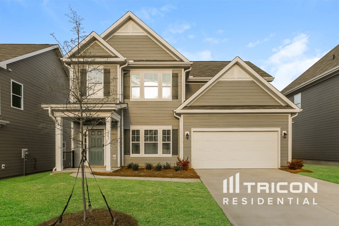 128 Queenshall Rd in Mooresville, NC - Building Photo