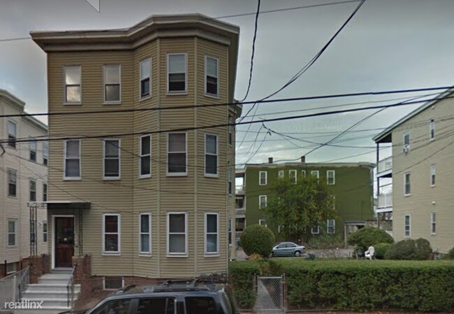 83 Beacon St in Somerville, MA - Foto de edificio - Building Photo