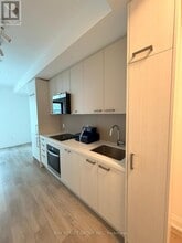 20 Soudan Ave in Toronto, ON - Building Photo - Building Photo