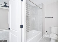 2644 E Hoffman St photo'