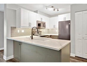 8928-8202 202 St. in Langley, BC - Building Photo - Building Photo