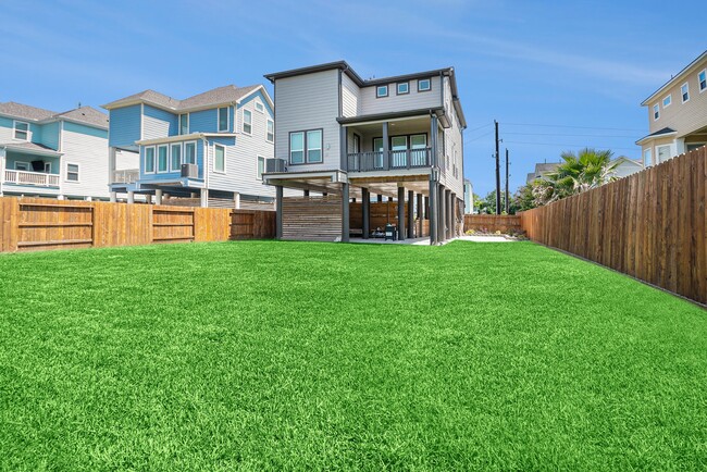 property at 1501 Ashley Ct