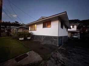212 Pakohana St in Honolulu, HI - Building Photo - Building Photo
