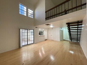 4966 SCHUMANN Dr in Las Vegas, NV - Building Photo - Building Photo