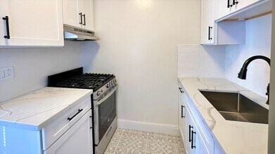 Jones Street Apartments LLC. in San Francisco, CA - Foto de edificio - Interior Photo