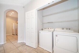 7123 Yacht Basin Ave in Orlando, FL - Building Photo - Building Photo