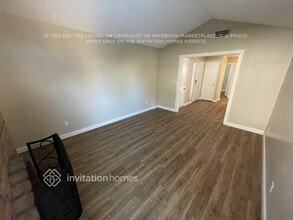 9125 Clendenen Way in Sacramento, CA - Building Photo - Building Photo