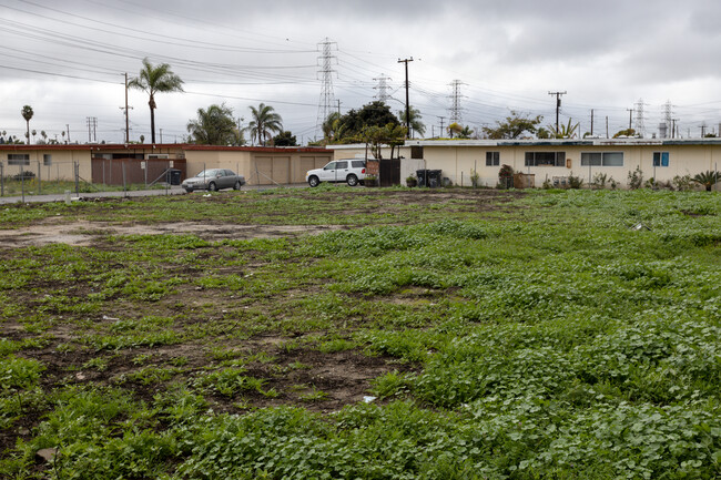 8940 Tina Way in Anaheim, CA - Building Photo - Building Photo