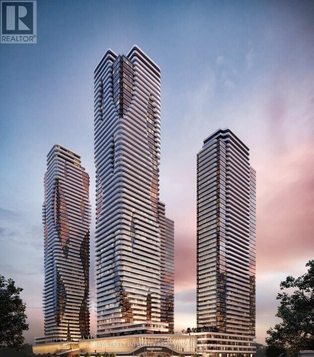 8 Interchange Wy in Vaughan, ON - Building Photo