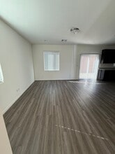 8057 Athos Ct in Las Vegas, NV - Building Photo - Building Photo