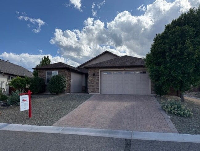 property at 1553 Chateau Dr