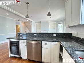 4 Langley Rd, Unit 2 in Boston, MA - Building Photo - Building Photo