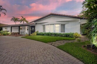 5830 NE 14th Rd, Unit 1 in Fort Lauderdale, FL - Building Photo - Building Photo