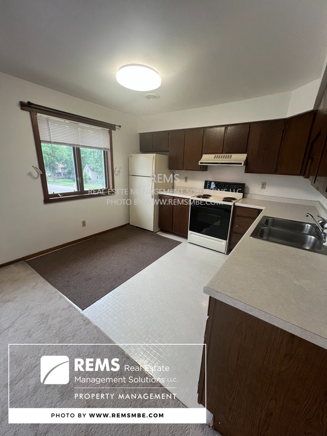 property at 707 Minnesota Ave