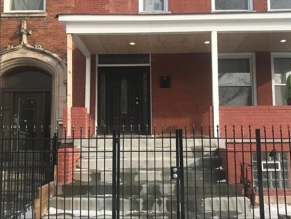 4751 S Prairie Ave in Chicago, IL - Building Photo