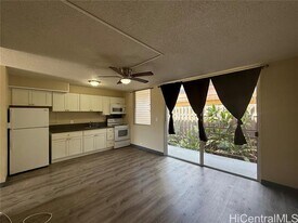 1508 Pensacola St in Honolulu, HI - Building Photo