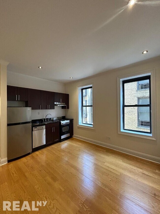 property at 207-209-209 W 11th St